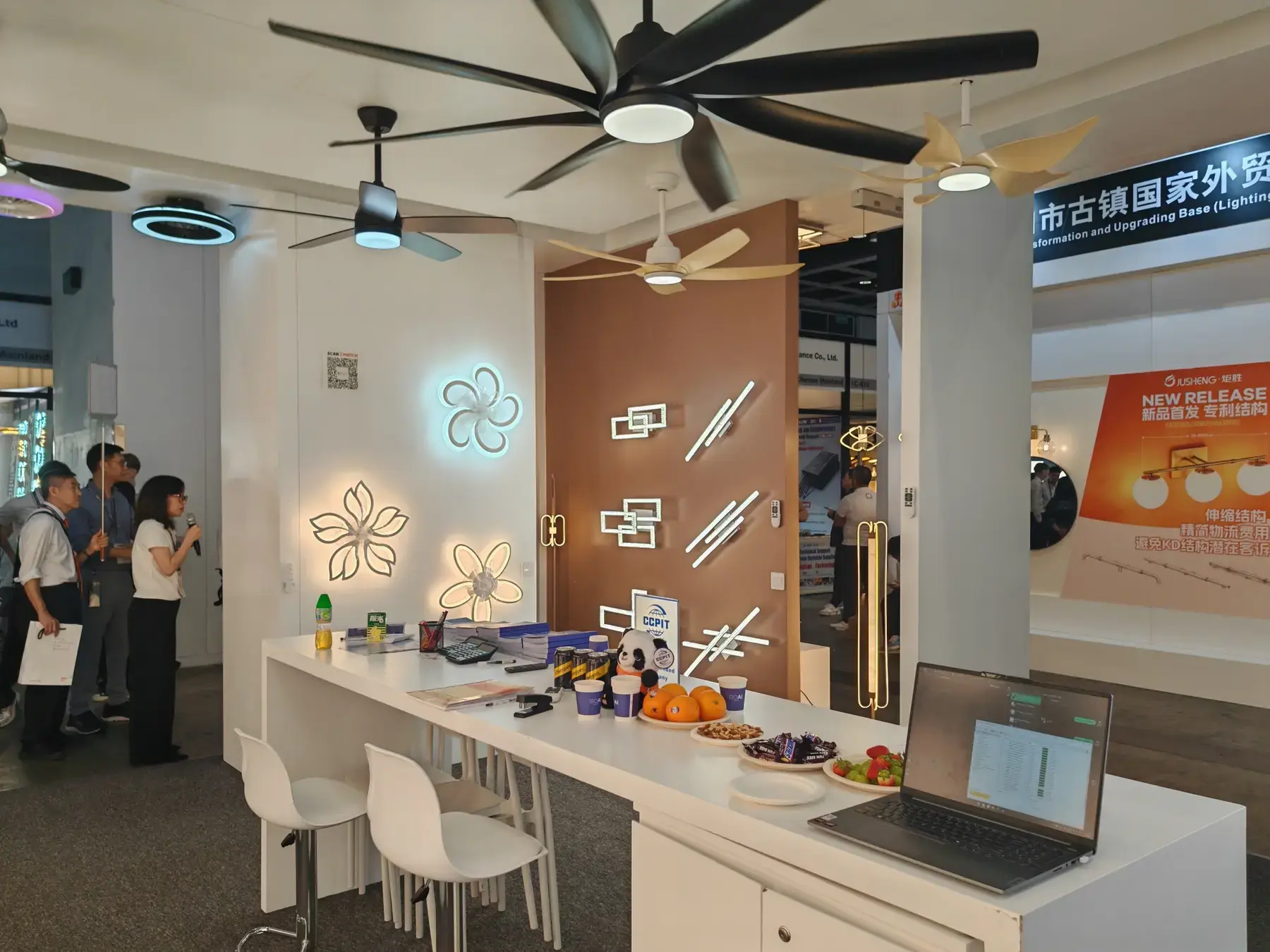 BAIRAN and SOAI at Hong Kong Lighting Fair — photo 5