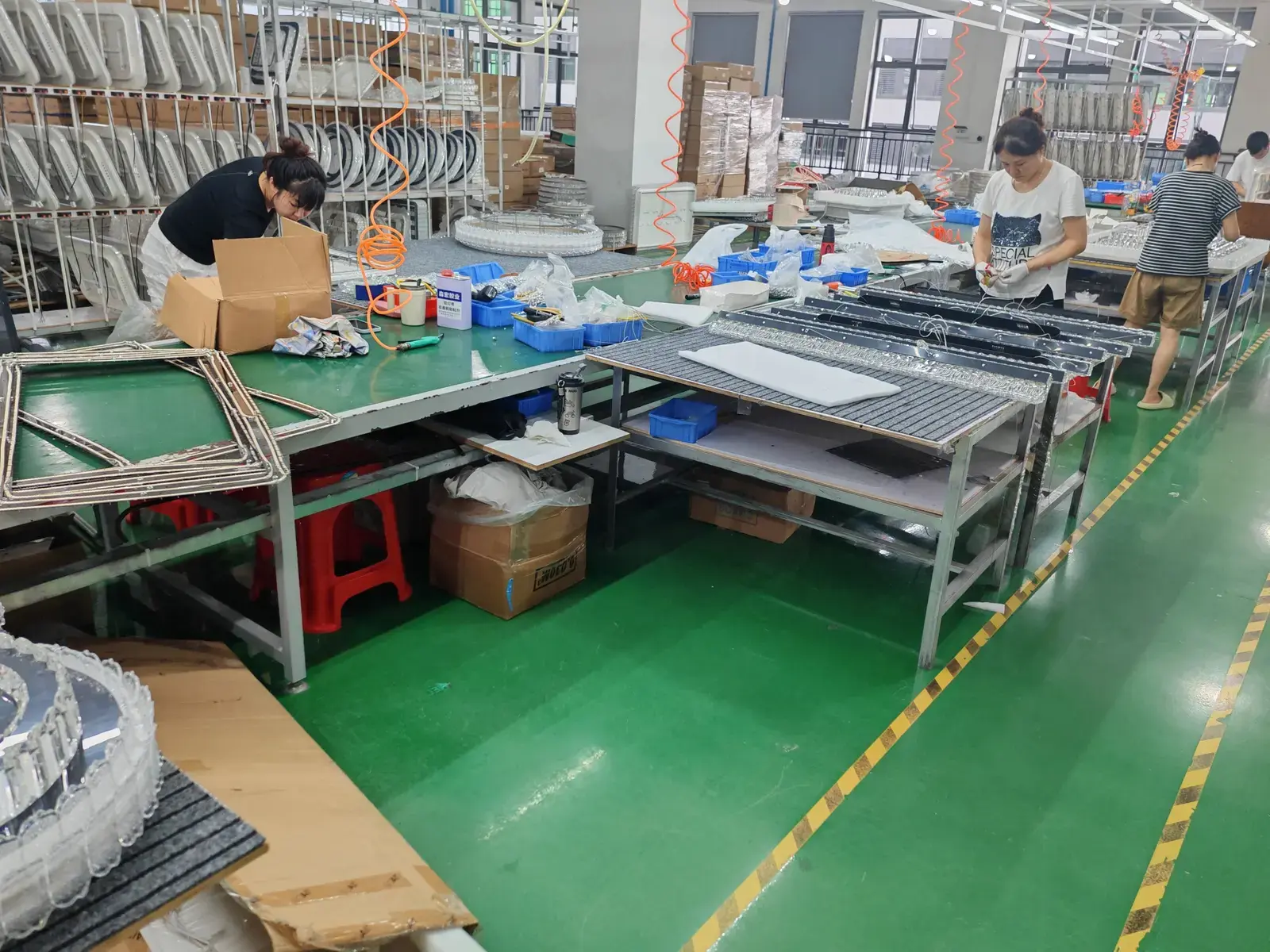 Final inspection of premium chandeliers