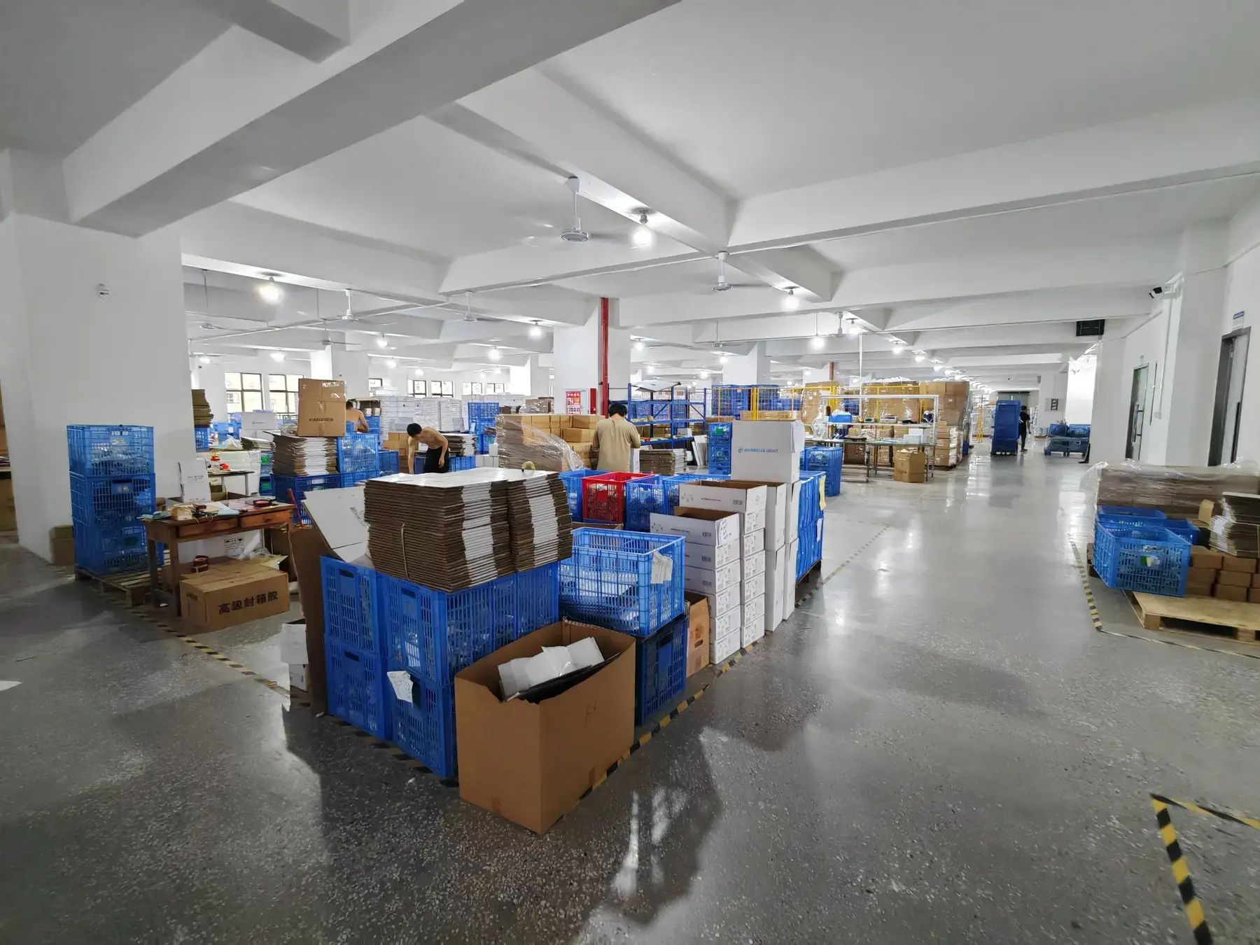Factory packaging and dispatch workspace