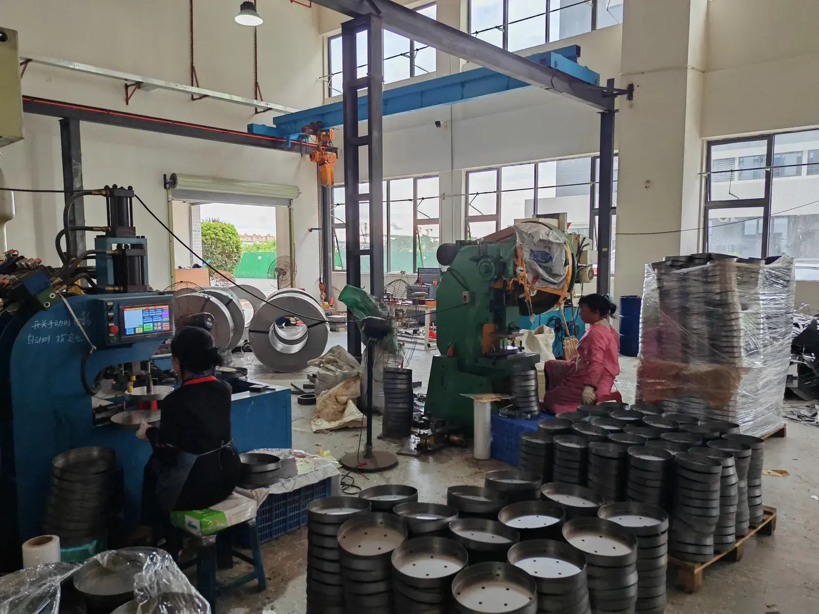 Lighting housing forming workshop and production team