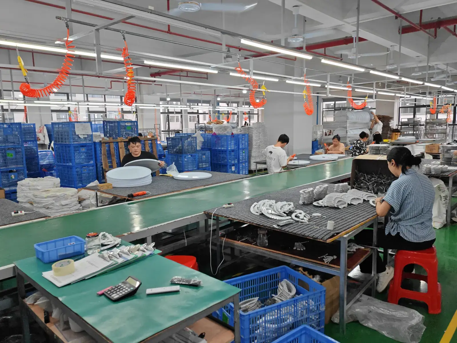 Ceiling light assembly line at the BAIRAN and SOAI factory